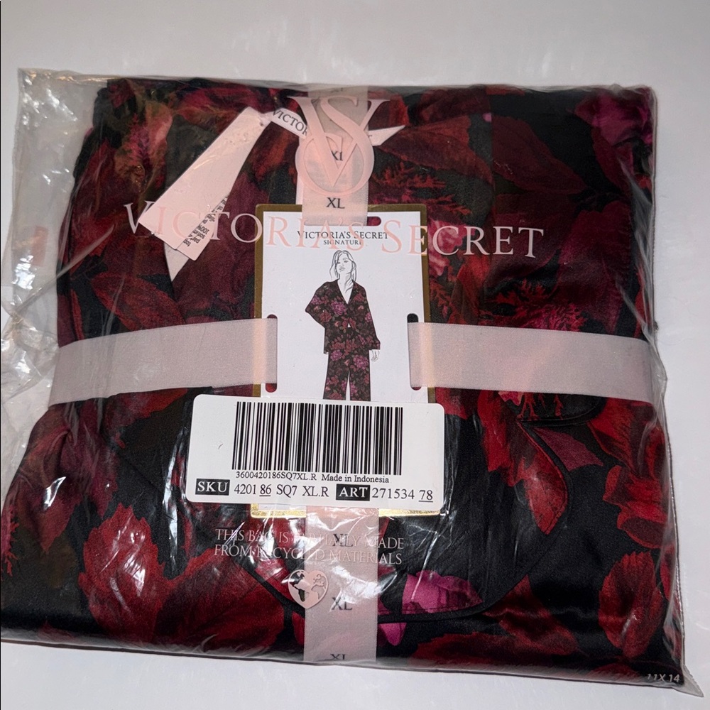 New Victoria's Secret Satin Pajama Set Black With Roses Floral Women’s Size XL